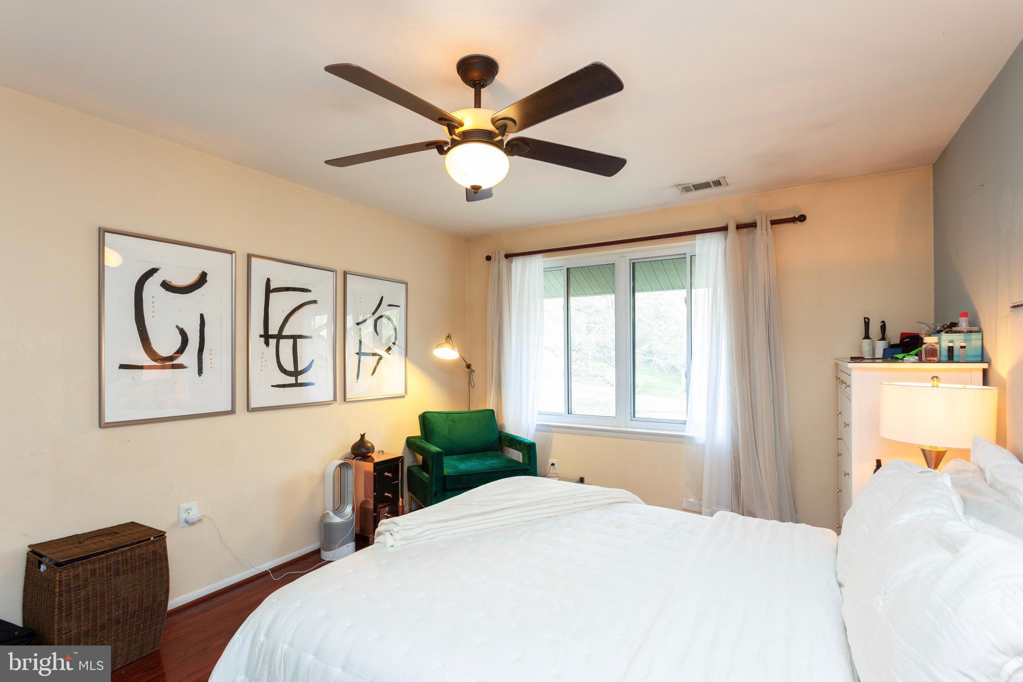101 Cross Keys Road, Unit R101E Baltimore, MD 21210 - Photo 20 of 46 Master Bedroom