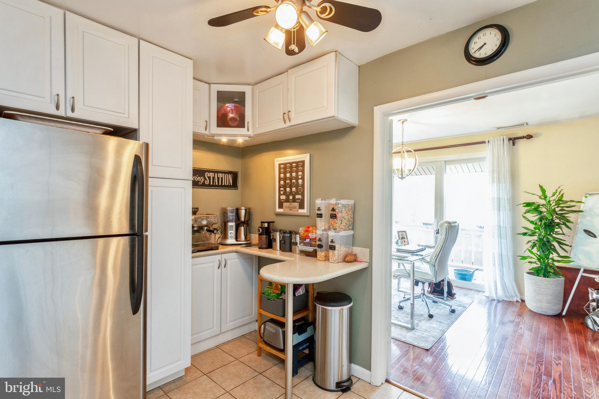 101 Cross Keys Road, Unit R101E Baltimore, MD 21210 - Photo 5 of 46 Kitchen