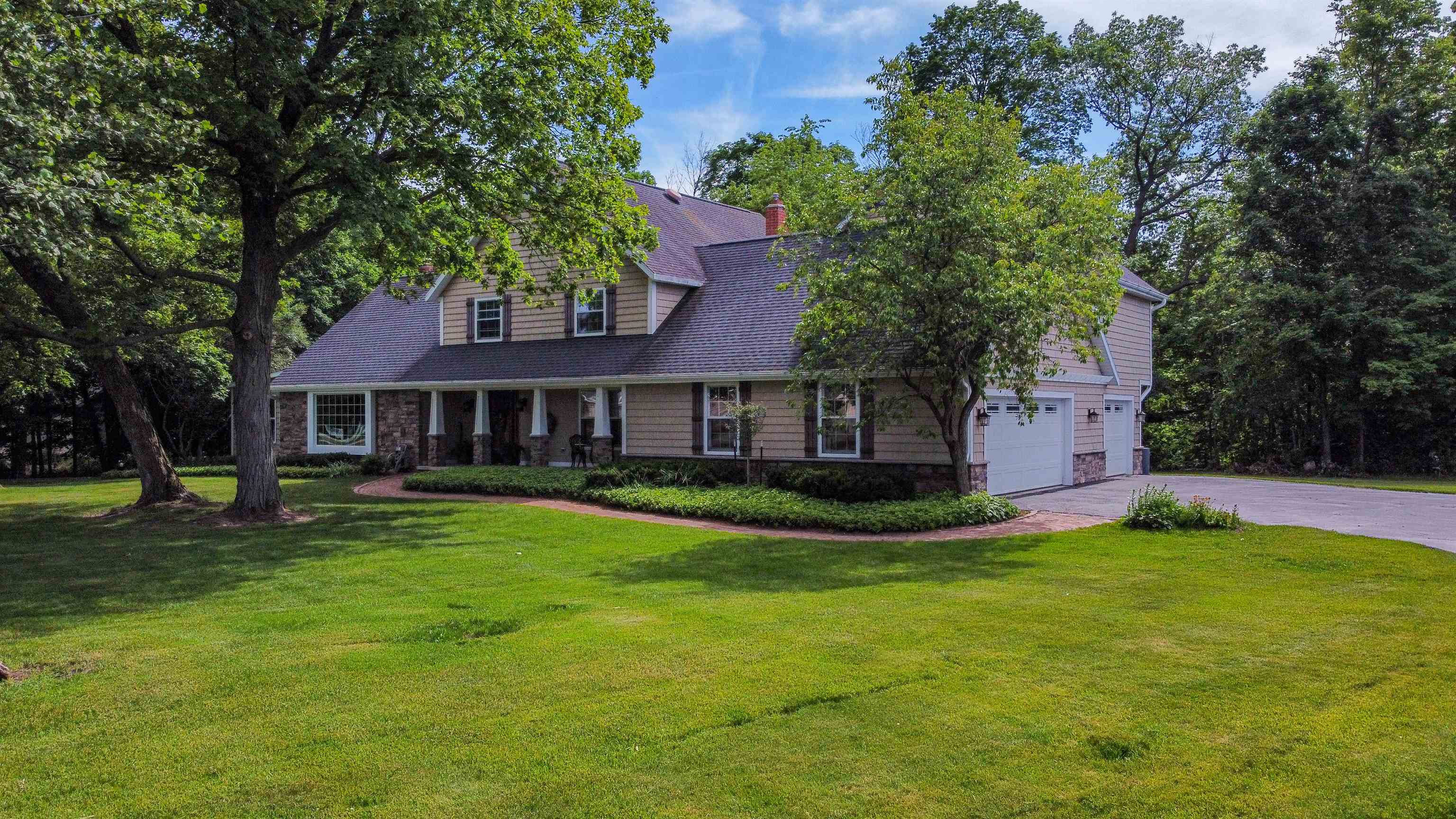 W2530 Brookhaven Drive Appleton, WI 54915 - Photo 3 of 65