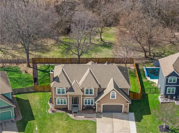 $629,000 | 3916 Southwest Granite Lane, Lee's Summit, MO 64082