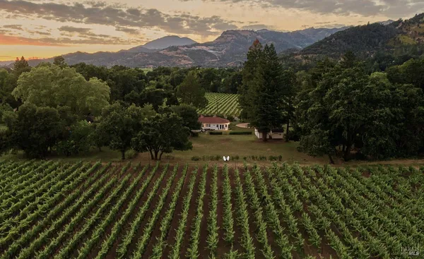 $2,400,000 | 1015 Bale Lane, Calistoga, CA 94515