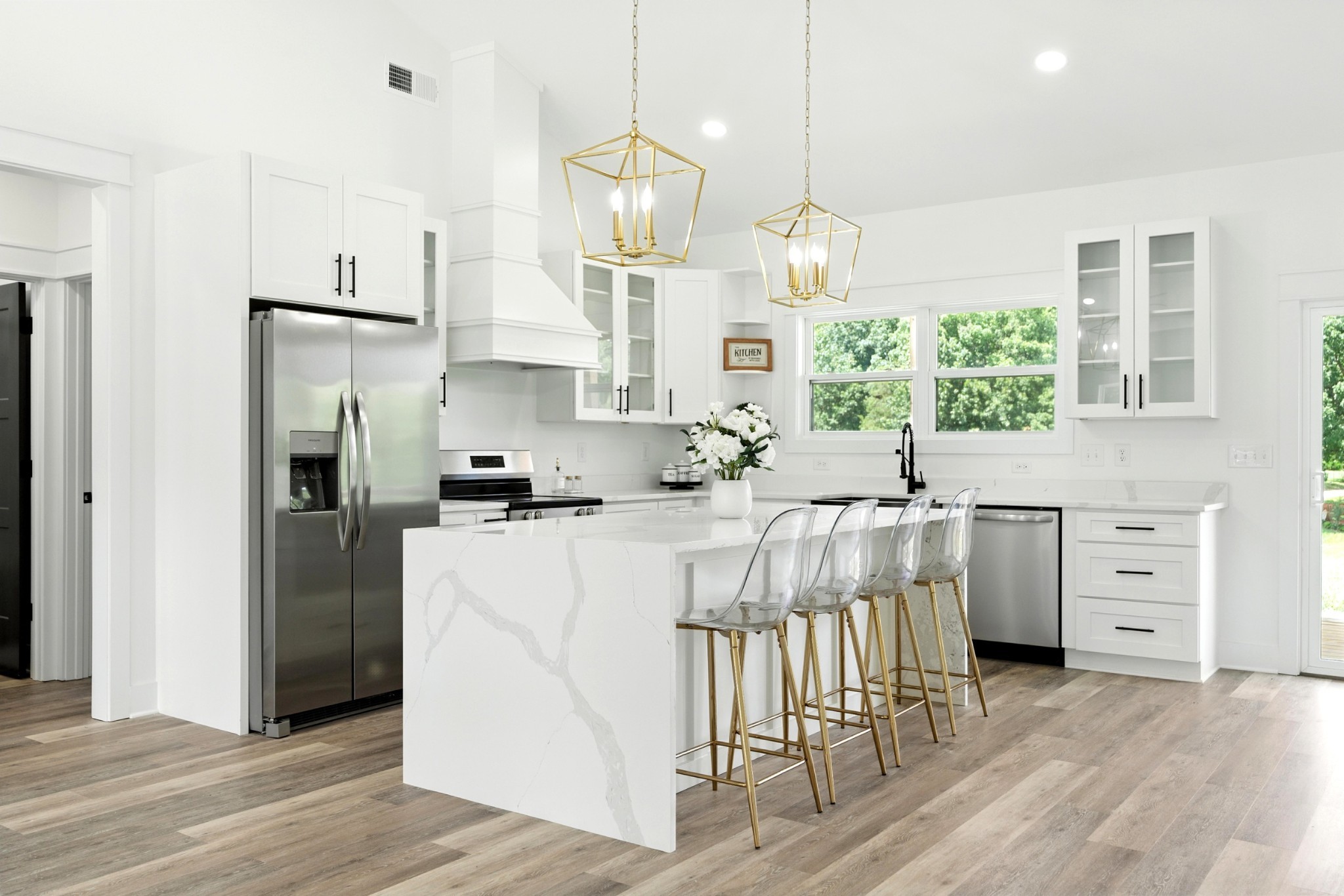 607 Collier Bend Road Charlotte, TN 37036 - Photo 17 of 40