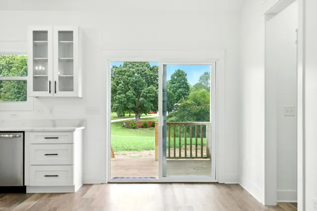 $449,900 | 607 Collier Bend Road, Charlotte, TN 37036