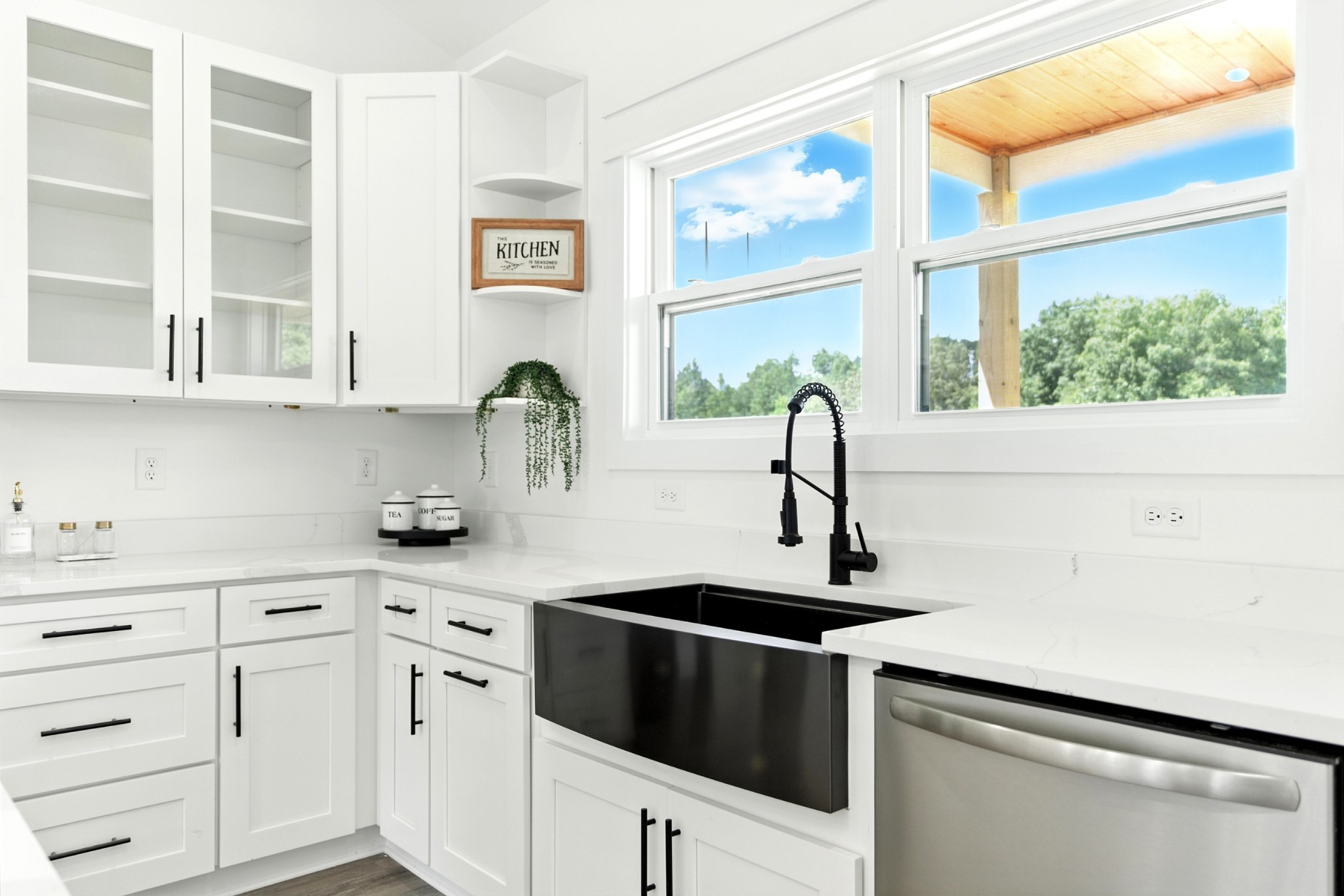 607 Collier Bend Road Charlotte, TN 37036 - Photo 24 of 40