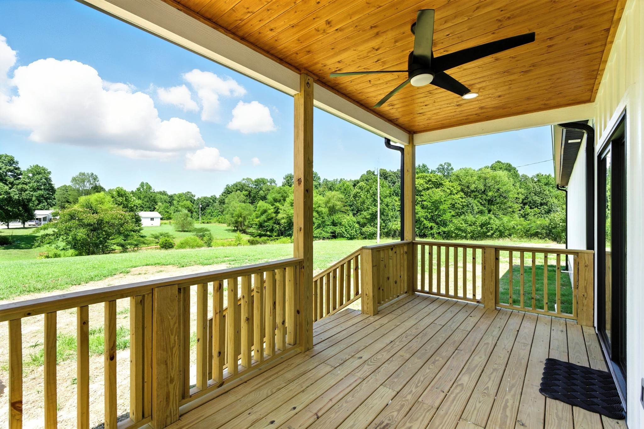 607 Collier Bend Road Charlotte, TN 37036 - Photo 39 of 40