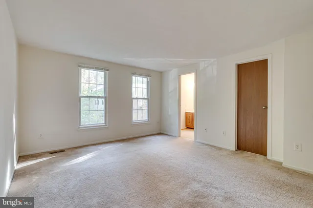 $2,700 | 6518 Alexis Lane, Springfield, VA 22152