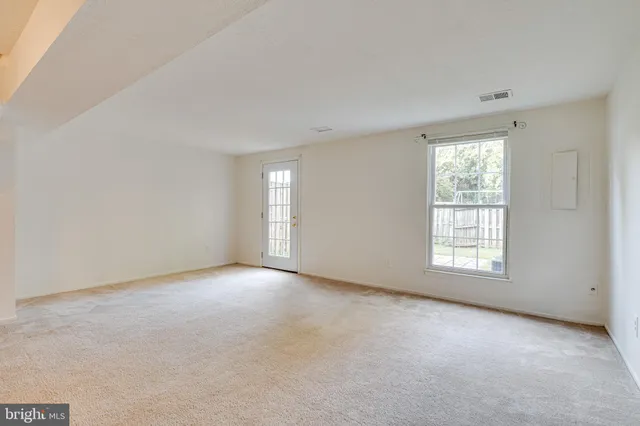 $2,700 | 6518 Alexis Lane, Springfield, VA 22152