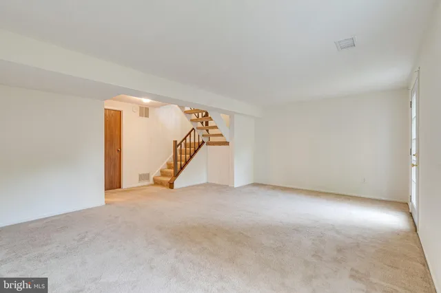 $2,700 | 6518 Alexis Lane, Springfield, VA 22152