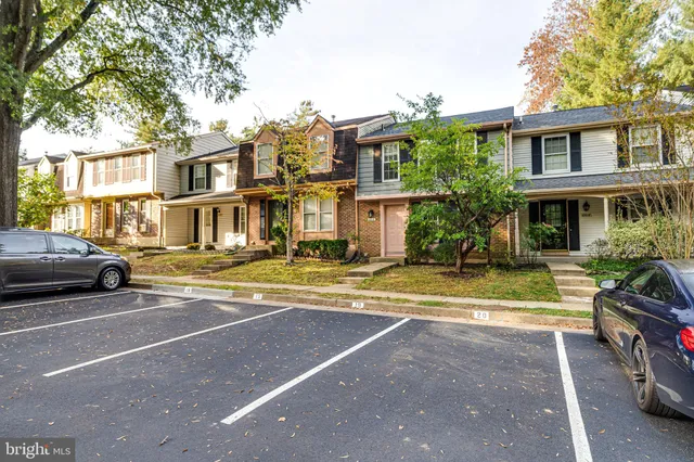 $2,700 | 6518 Alexis Lane, Springfield, VA 22152