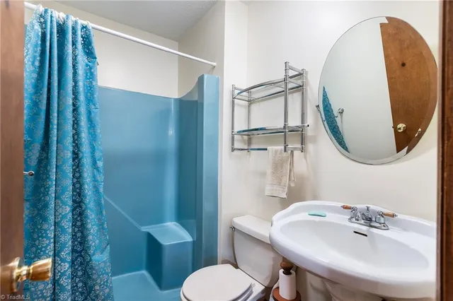 $360,000 | 435 Seven Island Road, Danbury, NC 27016