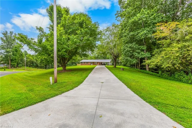 $360,000 | 435 Seven Island Road, Danbury, NC 27016