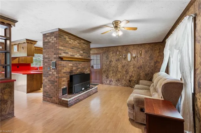 $360,000 | 435 Seven Island Road, Danbury, NC 27016