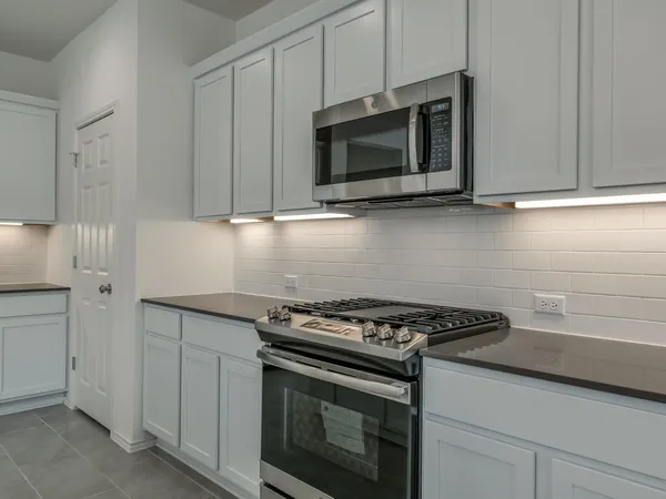 $2,350 | 2300 Ringstaff Road, Leander, TX 78641