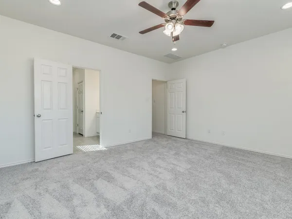 $2,350 | 2300 Ringstaff Road, Leander, TX 78641