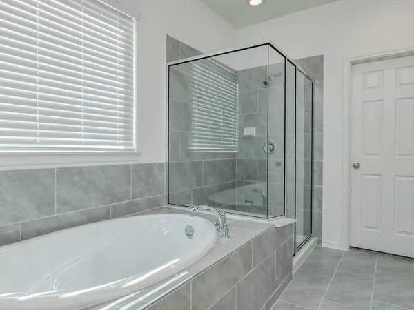 $2,350 | 2300 Ringstaff Road, Leander, TX 78641