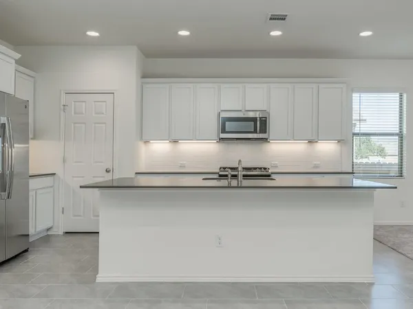 $2,350 | 2300 Ringstaff Road, Leander, TX 78641
