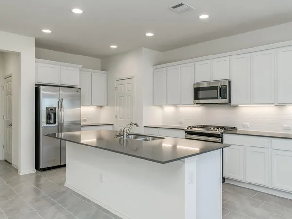 $2,350 | 2300 Ringstaff Road, Leander, TX 78641