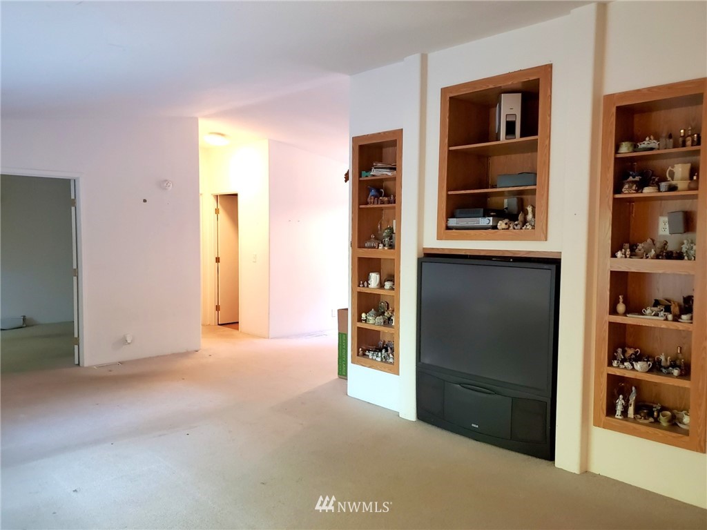 205 Calvin Road Cinebar, WA 98533 - Photo 11 of 38 Gallery Image 11