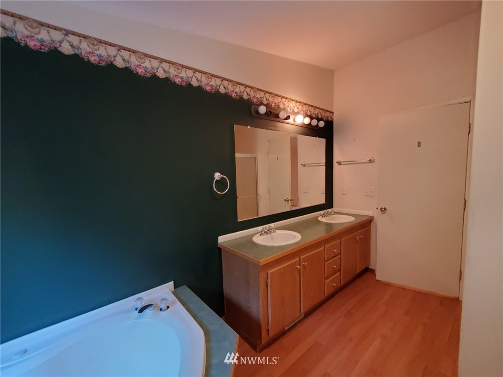 205 Calvin Road Cinebar, WA 98533 - Photo 15 of 38 Gallery Image 15
