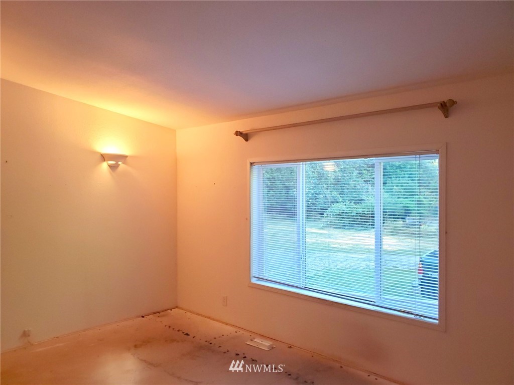 205 Calvin Road Cinebar, WA 98533 - Photo 16 of 38 Gallery Image 16