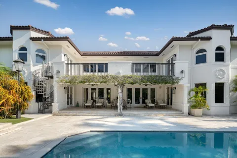 $11,250,000 | 277 Veleros Court, Coral Gables, FL 33143