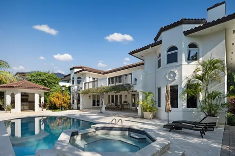 $11,250,000 | 277 Veleros Court, Coral Gables, FL 33143