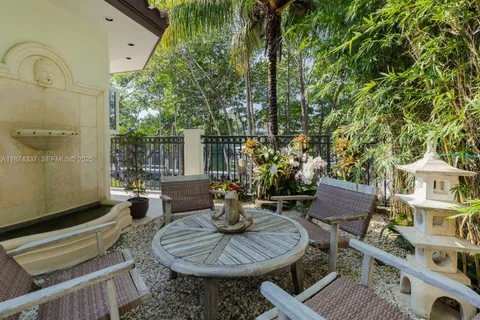 $11,250,000 | 277 Veleros Court, Coral Gables, FL 33143