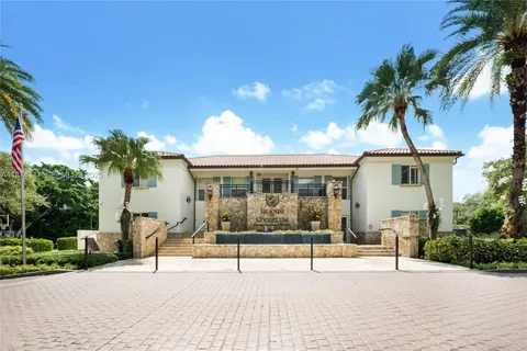 $11,250,000 | 277 Veleros Court, Coral Gables, FL 33143