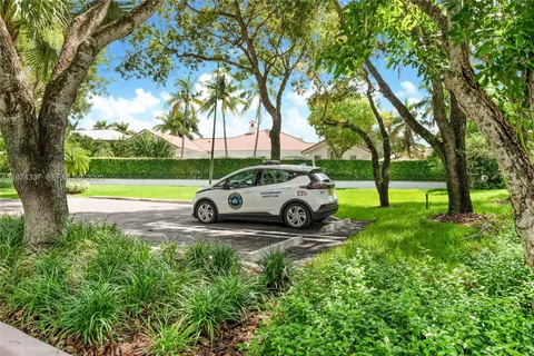 $11,250,000 | 277 Veleros Court, Coral Gables, FL 33143