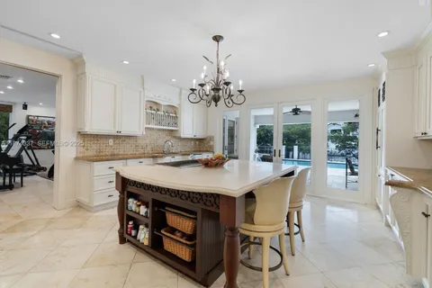 $11,250,000 | 277 Veleros Court, Coral Gables, FL 33143