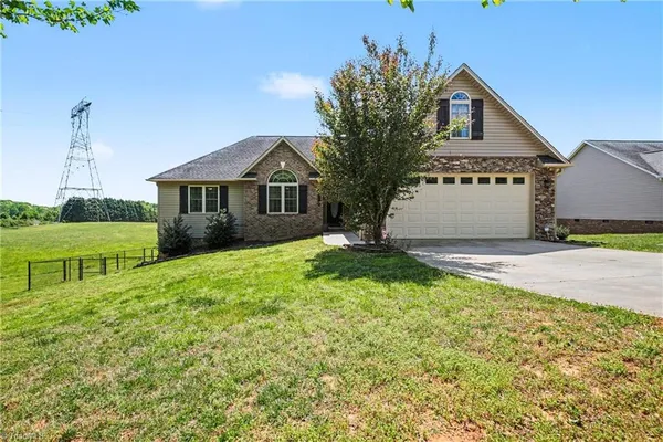 $550,000 | 2825 Fuller Mill Road North, Thomasville, NC 27360