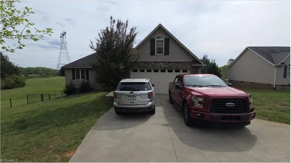 $550,000 | 2825 Fuller Mill Road North, Thomasville, NC 27360