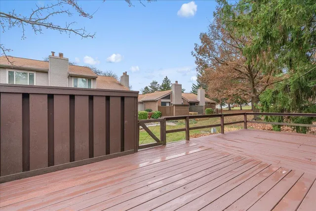 $169,000 | 1005 Grenoble Drive, Unit H, Lansing, MI 48917