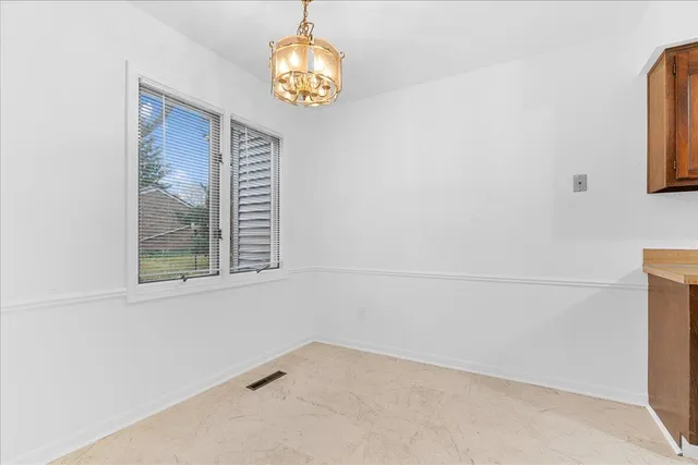 $169,000 | 1005 Grenoble Drive, Unit H, Lansing, MI 48917