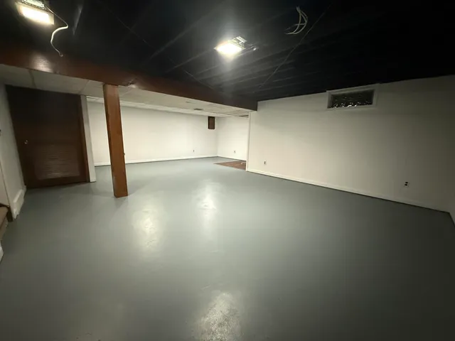 $169,000 | 1005 Grenoble Drive, Unit H, Lansing, MI 48917