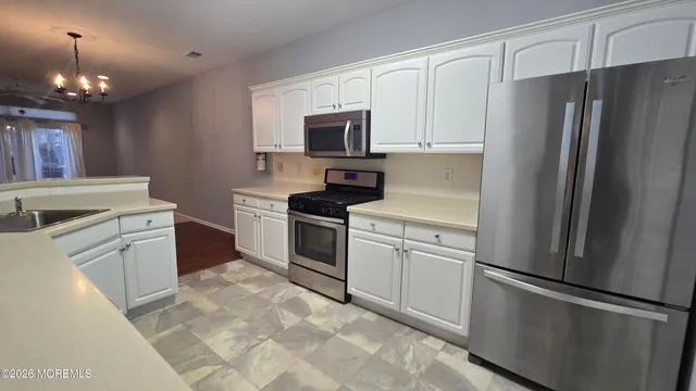 $2,500 | 16 Golden Willows Avenue, Lakewood, NJ 08701