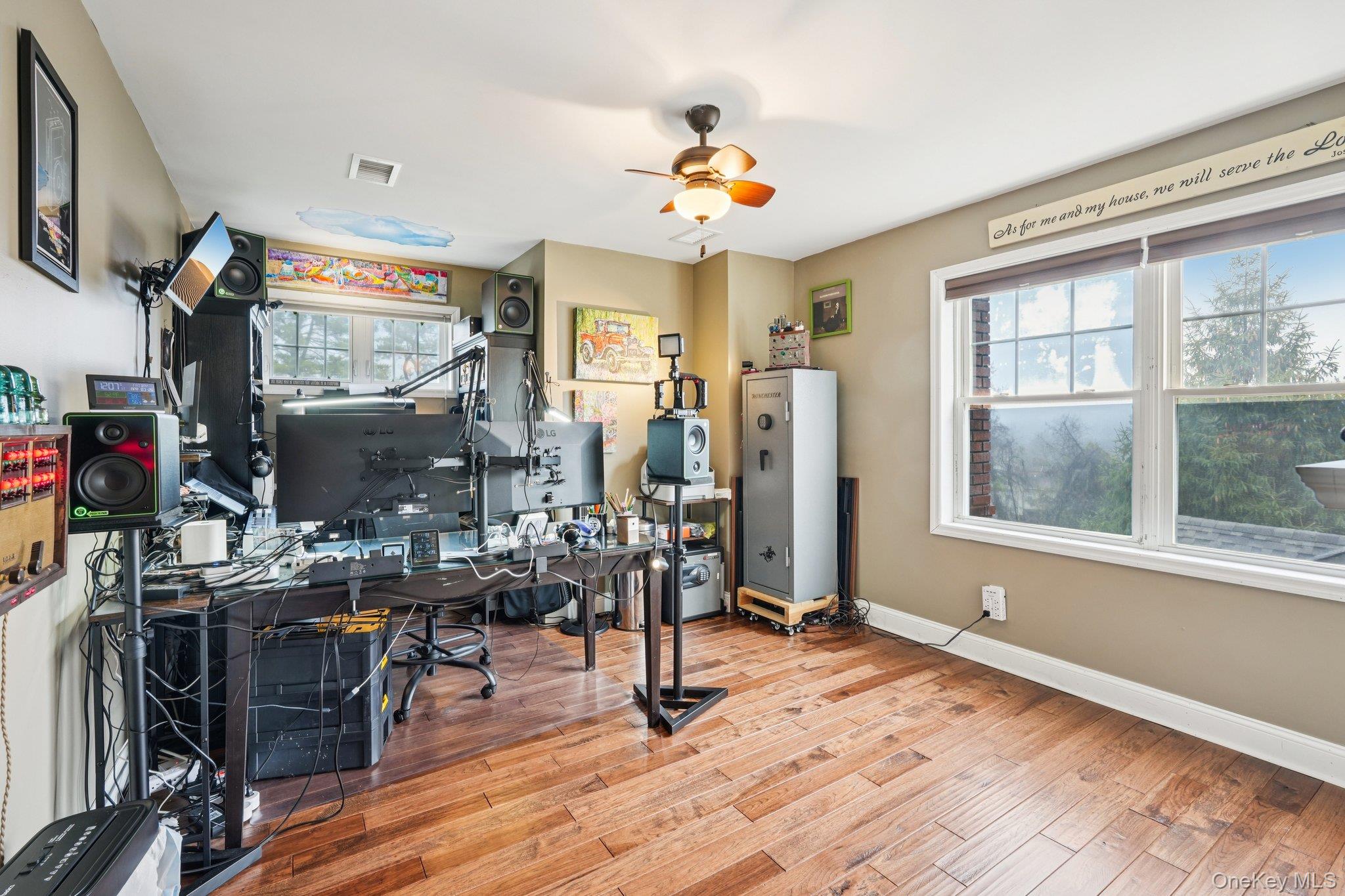 55 Buckberg Road Tomkins Cove, NY 10986 - Photo 20 of 46 a view of a livingroom with furniture window and wooden floor