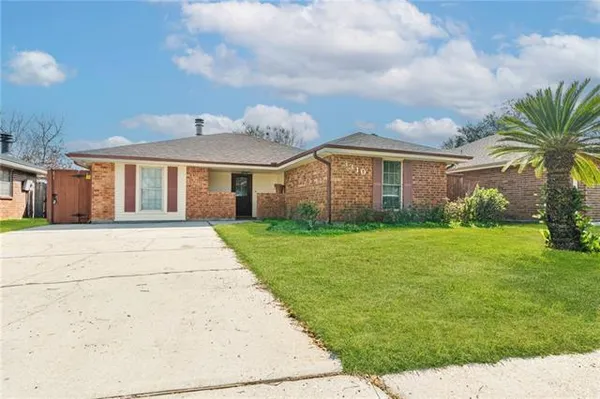 $249,000 | 3310 Chateau Boulevard, Kenner, LA 70065