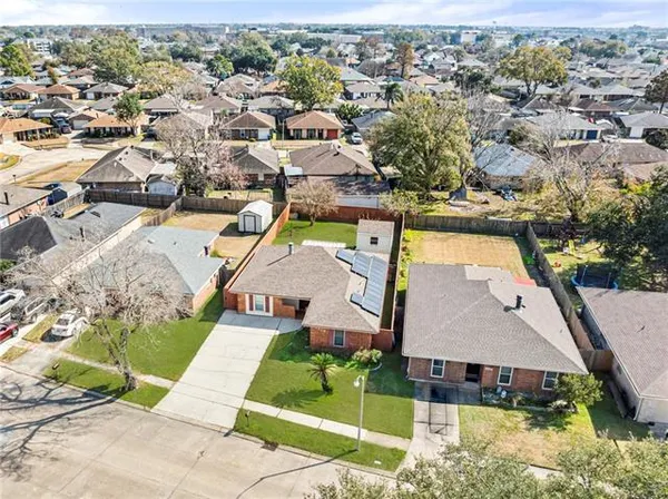 $249,000 | 3310 Chateau Boulevard, Kenner, LA 70065