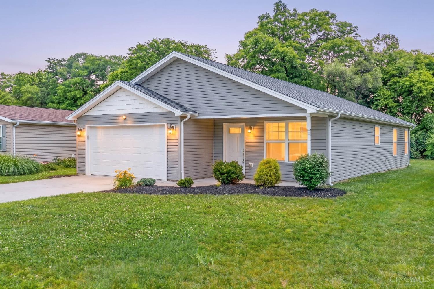 605 Diamond Loop Middletown, OH 45044 - Photo 1 of 35