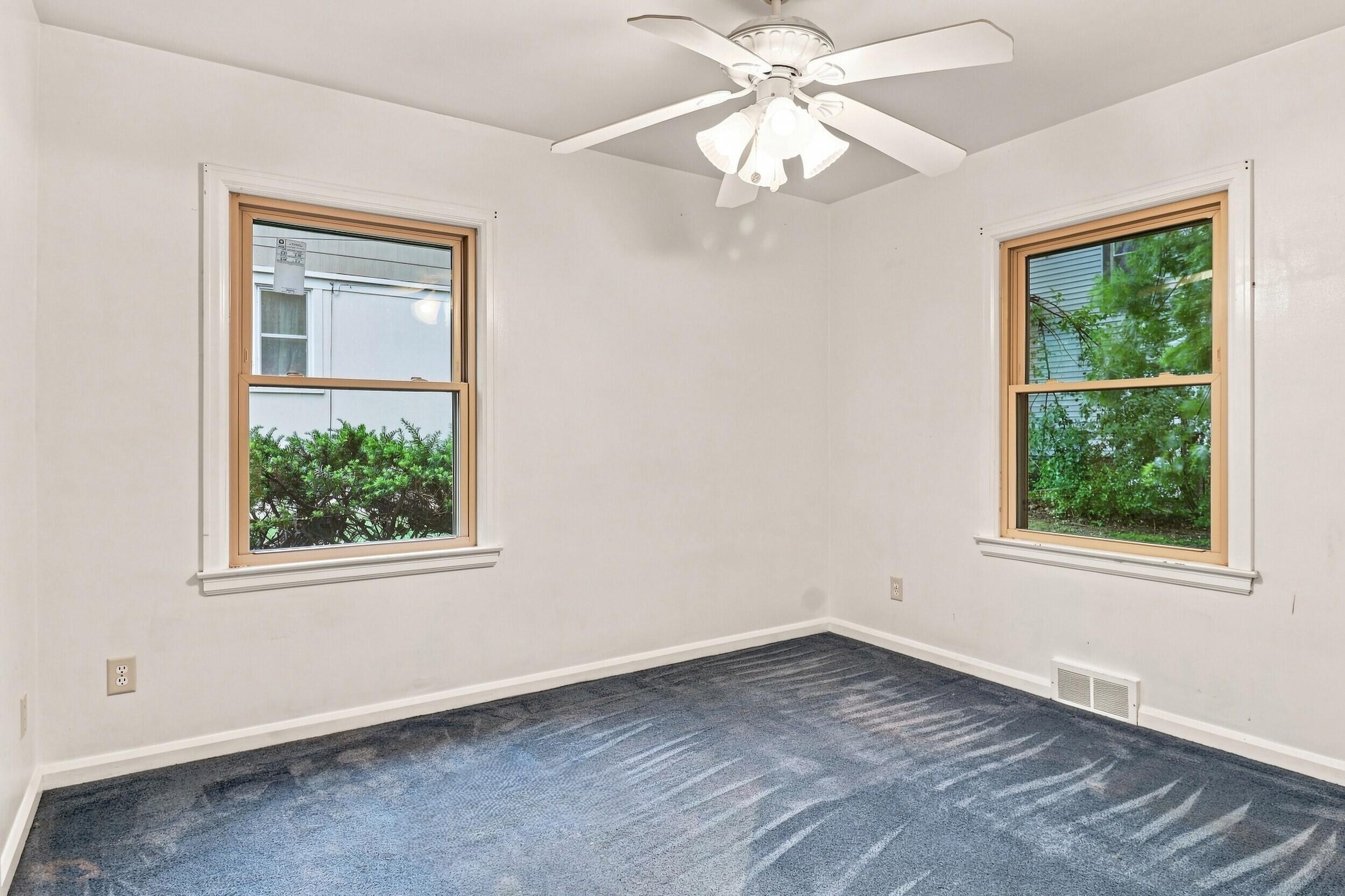 1348 Grove Avenue Racine, WI 53405 - Photo 15 of 21 Br 2 alt view