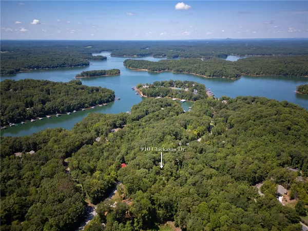 $514,900 | 910 Chickasaw Drive, Westminster, SC 29693