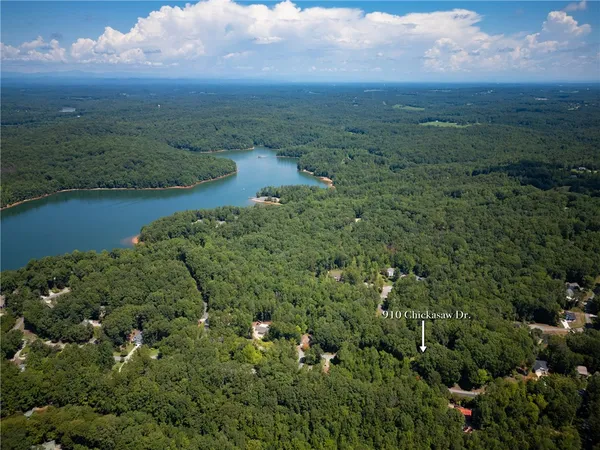 $514,900 | 910 Chickasaw Drive, Westminster, SC 29693