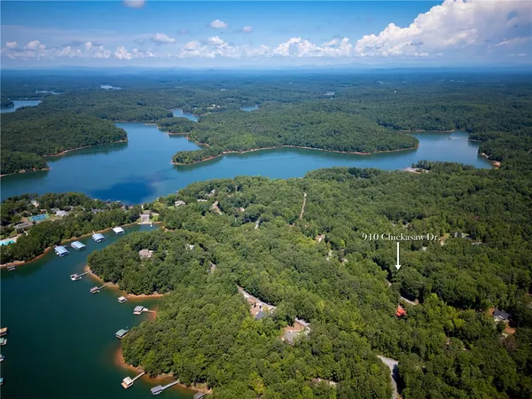 $514,900 | 910 Chickasaw Drive, Westminster, SC 29693
