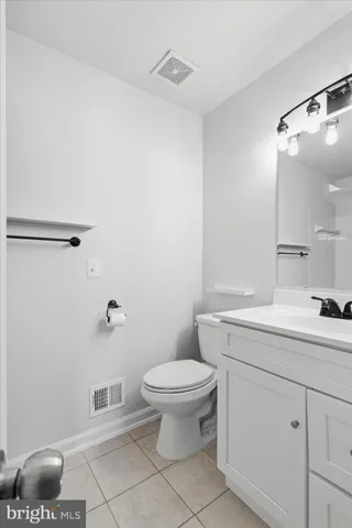 $475,000 | 6281 Astrid Cove, Centreville, VA 20120