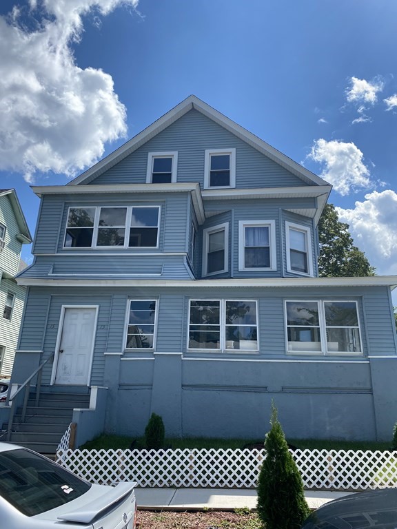 13-15 Wigwam Place Springfield, MA 01108 - Photo 1 of 16