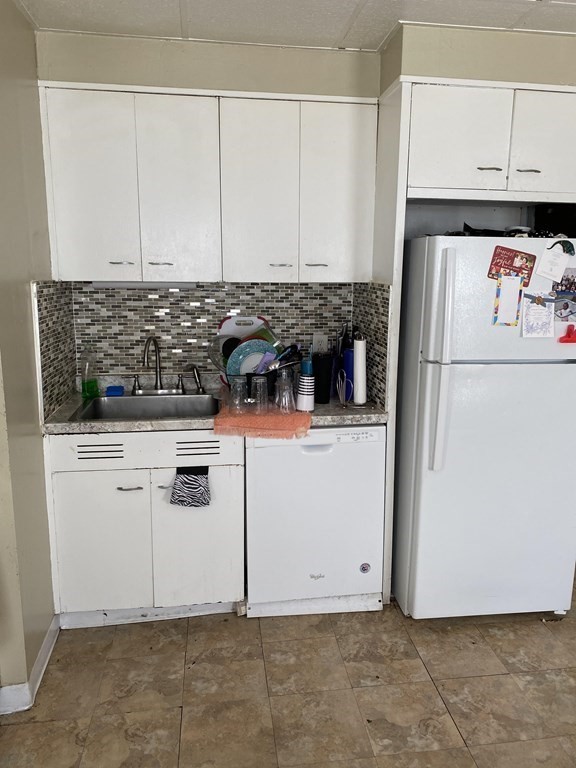 13-15 Wigwam Place Springfield, MA 01108 - Photo 10 of 16