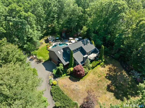 $1,399,000 | 84 Sawmill Road, Branford, CT 06405