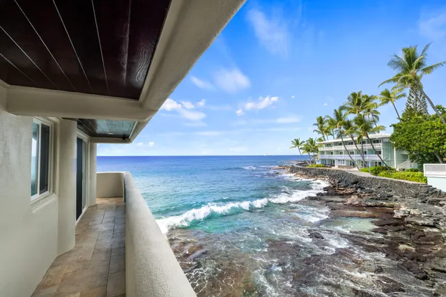 $1,995,000 | 75-5976 Alii Drive, Kailua-Kona, HI 96740