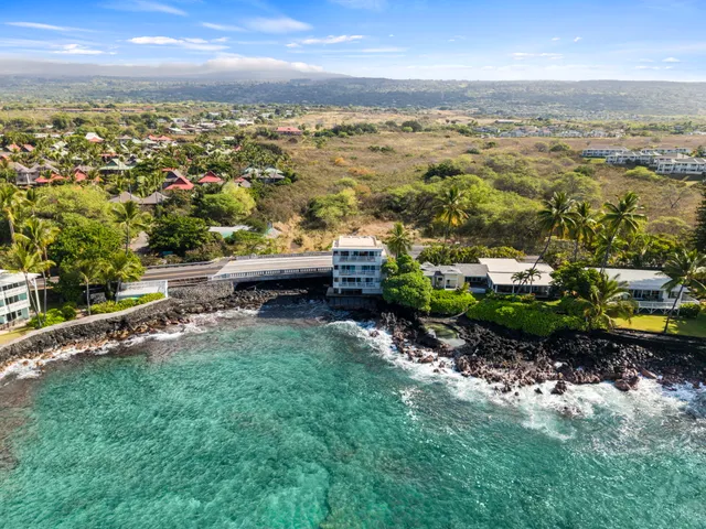 $1,995,000 | 75-5976 Alii Drive, Kailua-Kona, HI 96740